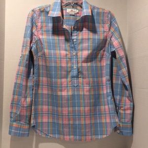 Vineyard vines shirt great condition